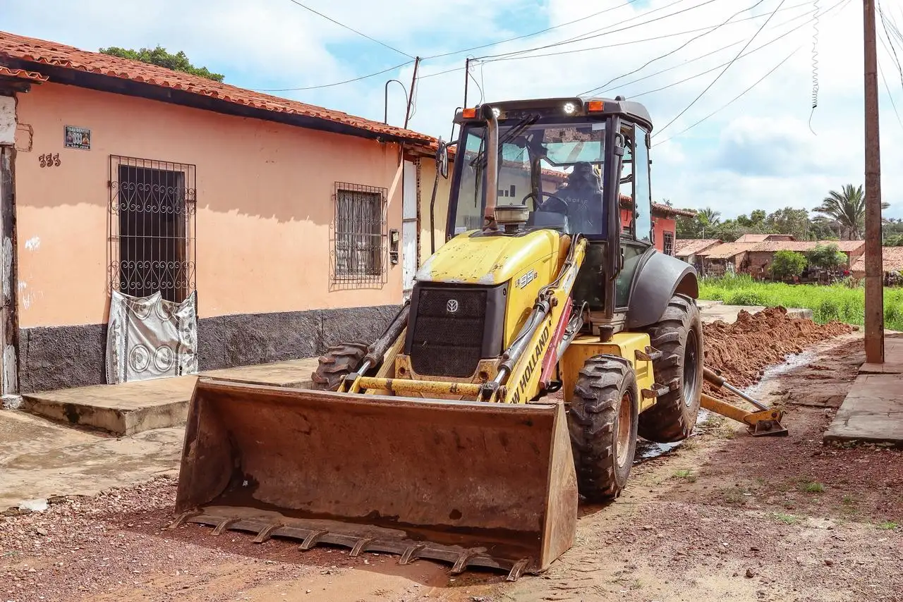 Foto 1 – Ampliação de Rede de Abastecimento no Bairro Trizidela