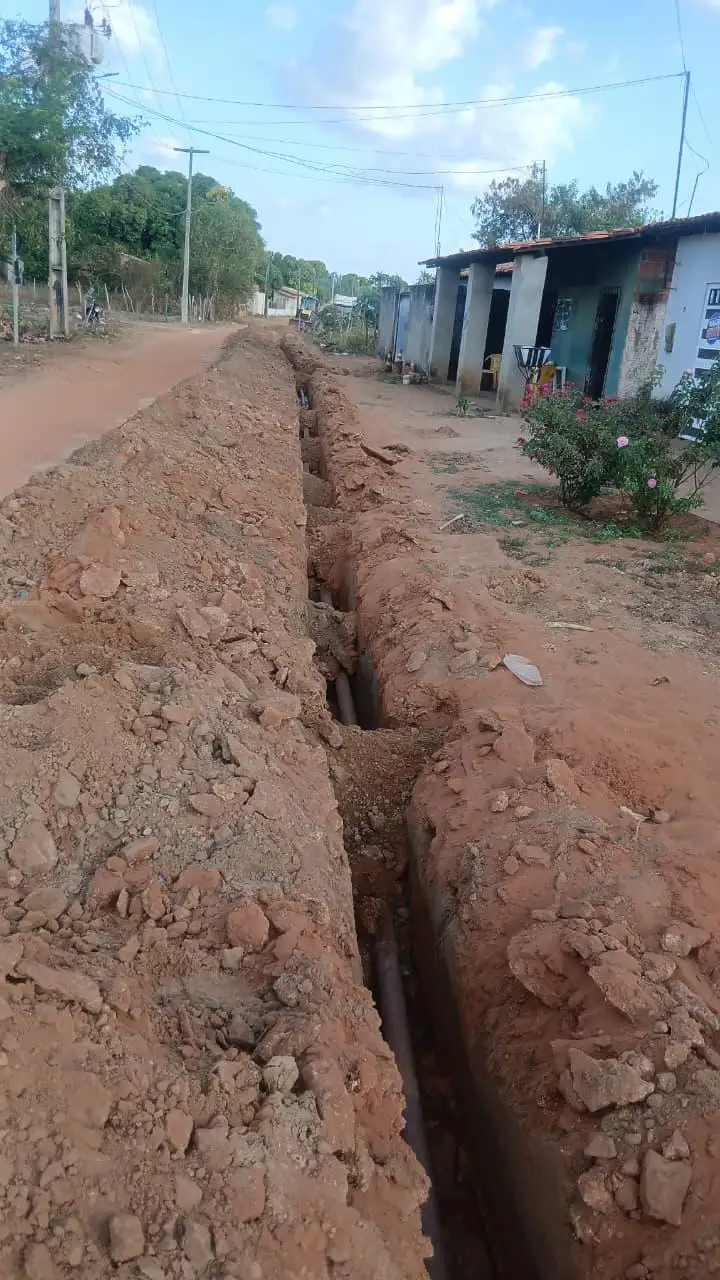 Foto 2 – SAAE Codó realiza extensão de rede para melhorar abastecimento no bairro Santo Antônio