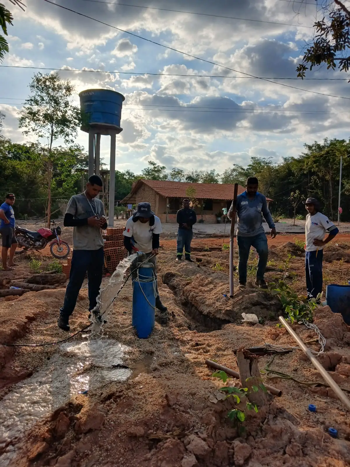 Foto 8 – SAAE Codó instala bomba em novo poço no povoado Curica
