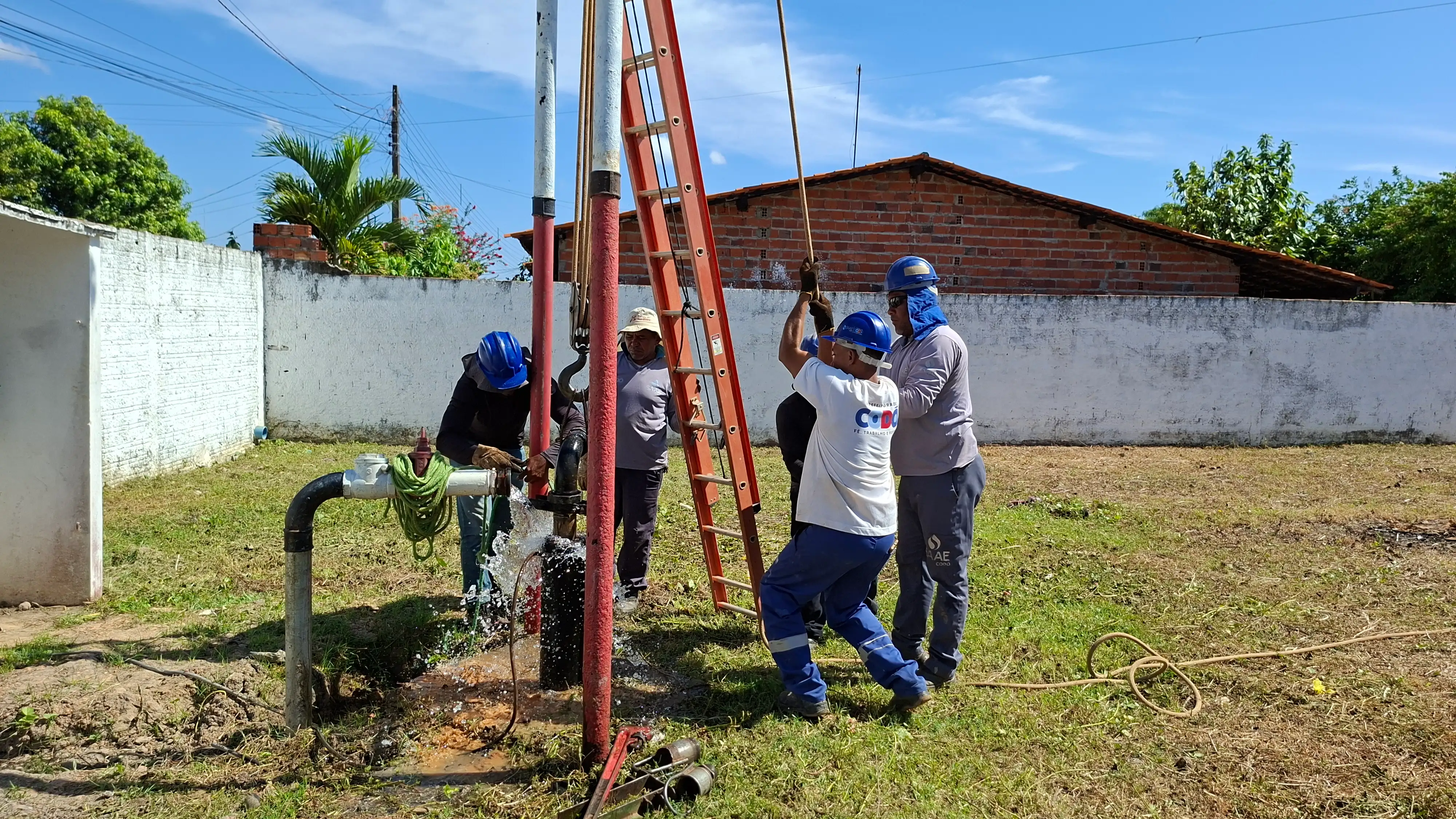 Foto 3 – SAAE Codó realiza troca de bomba no PT 14 após queima do equipamento por oscilação de energia