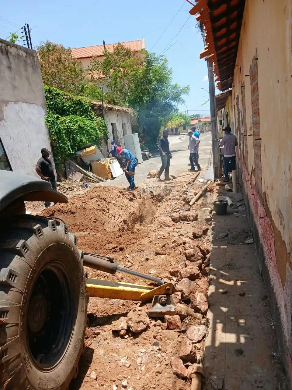 Foto 6 – SAAE de Codó realiza reparo de vazamento de grande porte na Rua Antônio Alexandre
