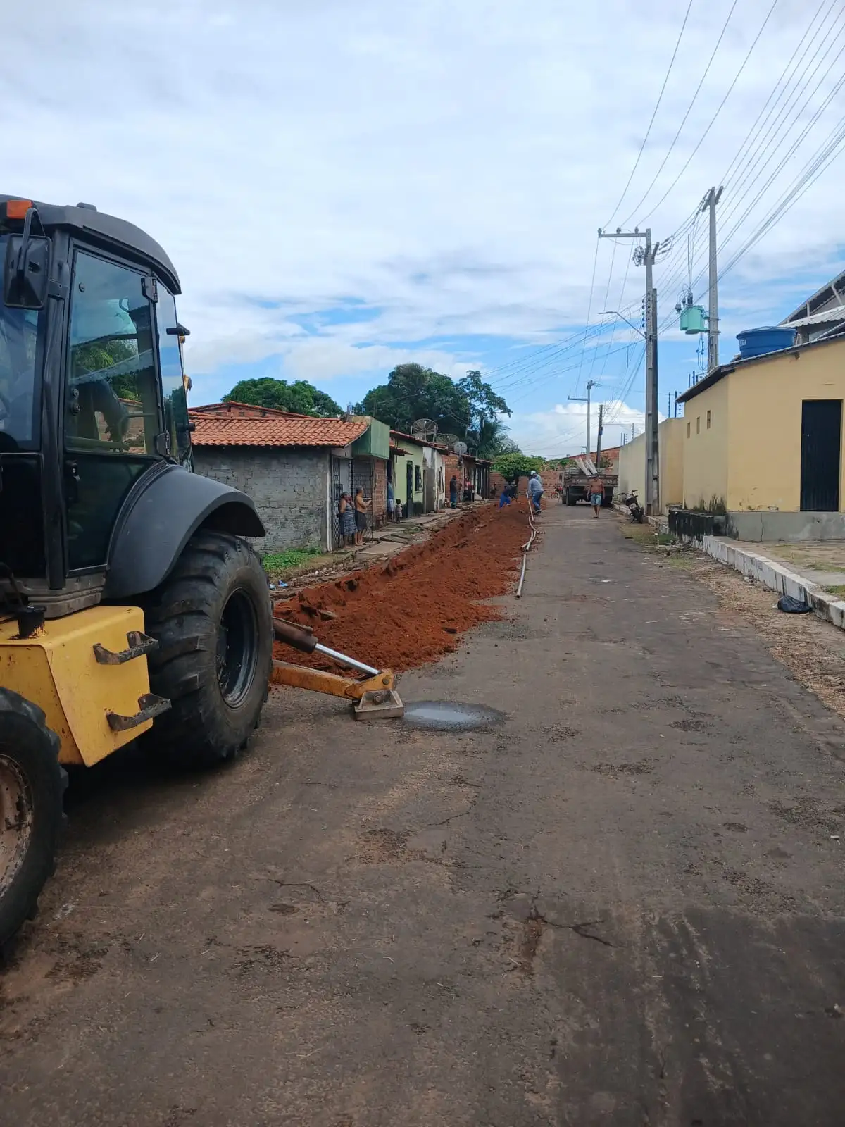 Foto 2 – Obra de Extensão de Rede Beneficia Moradores da Travessa Moisés Reis, no Bairro São Francisco
